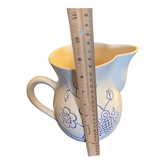 Vintage California USA D914 Pottery Blue Floral Pitcher - Picture 6 of 7